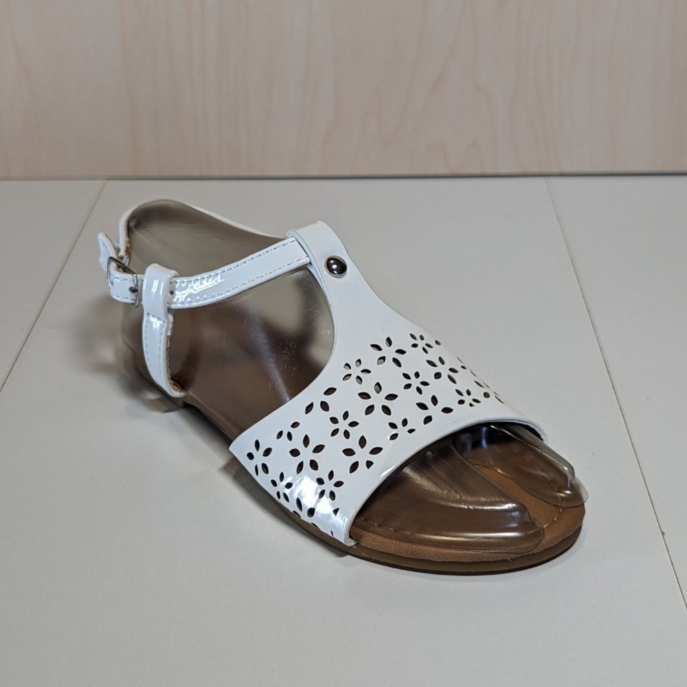 Anne Marie Girl Flower Design Plastic Summer Ankle Sandals - White - Size 13